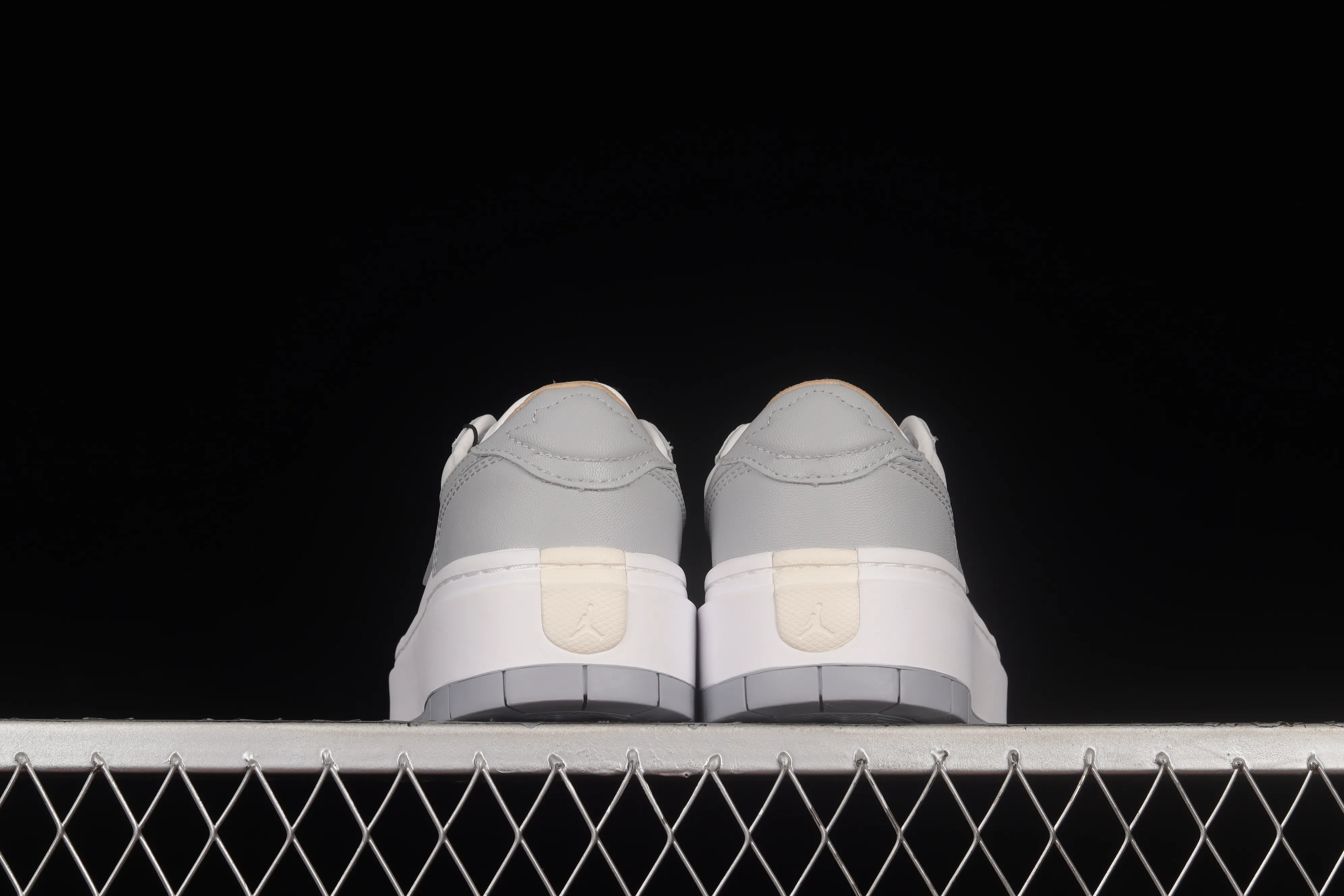 All categories Air Jordan Jordan series basketball shoes Air Jordan 1 Low Z version Air Jordan 1 Elevate Low SE "Wolf Grey" Little AJ thick-soled retro basketball shoes DH7004-100
